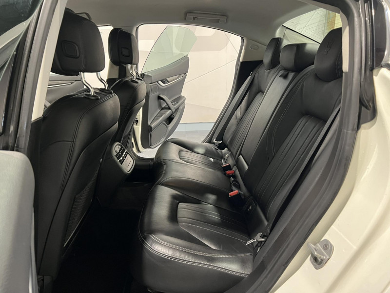 Photo 9 de l'offre de MASERATI GHIBLI 3.0 V6 330 BVA à 27990€ chez VL Auto