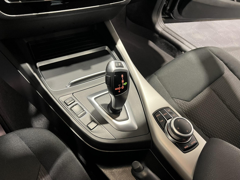 Photo 13 de l'offre de BMW SERIE 1 118i 136 ch BVA8 F20 LCI2 Lounge à 16990€ chez VL Auto