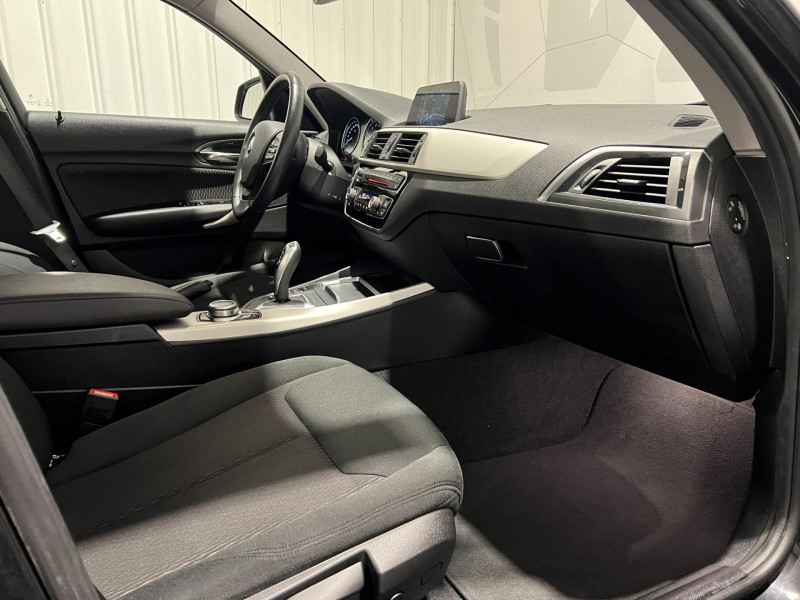 Photo 8 de l'offre de BMW SERIE 1 118i 136 ch BVA8 F20 LCI2 Lounge à 16990€ chez VL Auto