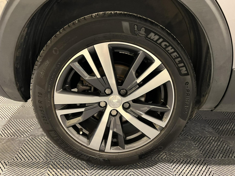 Photo 18 de l'offre de PEUGEOT 5008  BlueHDi 130ch S&S EAT8 Allure Pack 7 Places à 26490€ chez VL Auto
