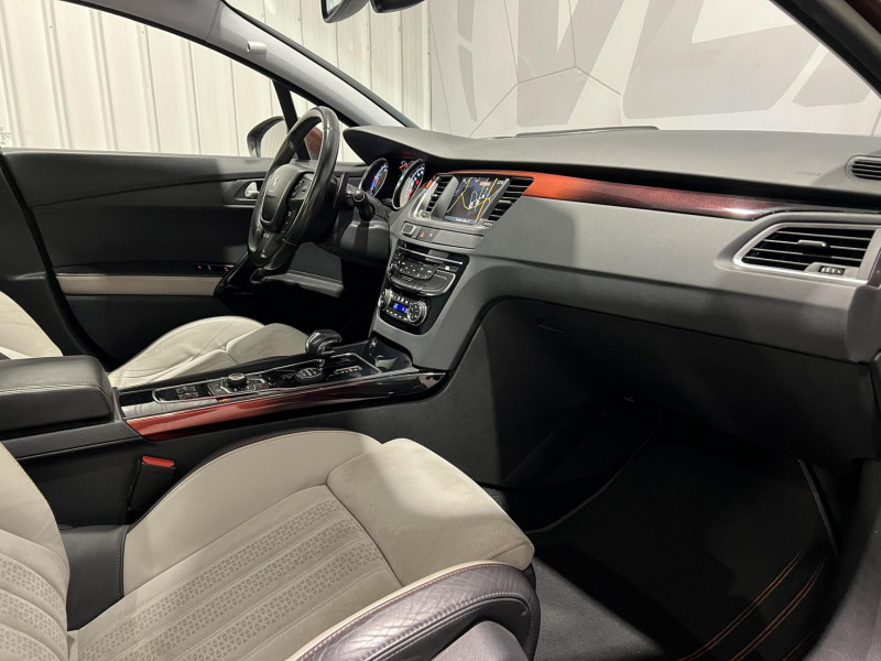Photo 8 de l'offre de PEUGEOT 508 RXH  2.0 HDi 163ch FAP BMP6 + Electric 37ch Limited Edition à 11990€ chez VL Auto
