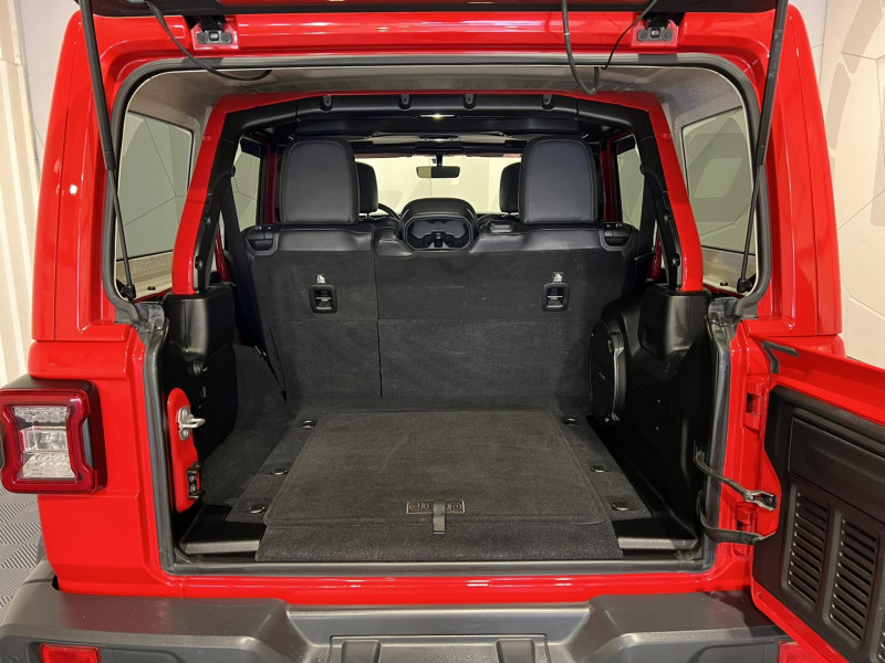 Photo 10 de l'offre de JEEP WRANGLER  Unlimited 2.0 l T 272 ch 4x4 BVA8 Sahara à 50990€ chez VL Auto