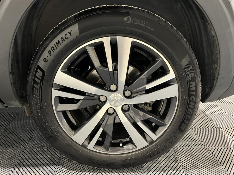 Photo 19 de l'offre de PEUGEOT 5008  BlueHDi 130ch S&S EAT8 Allure Pack 7 Places à 26490€ chez VL Auto