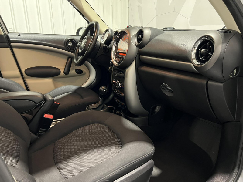 Photo 8 de l'offre de MINI COUNTRYMAN 112 ch ALL4 Cooper BVA à 9990€ chez VL Auto