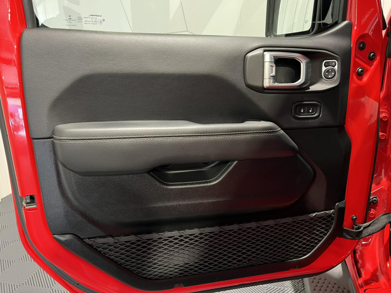 Photo 20 de l'offre de JEEP WRANGLER  Unlimited 2.0 l T 272 ch 4x4 BVA8 Sahara à 50990€ chez VL Auto