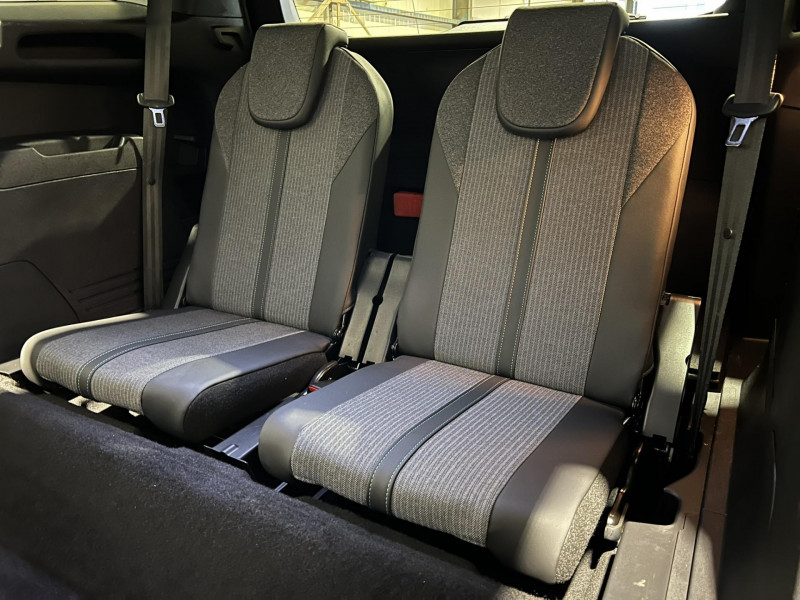Photo 10 de l'offre de PEUGEOT 5008  BlueHDi 130ch S&S EAT8 Allure Pack 7 Places à 26490€ chez VL Auto