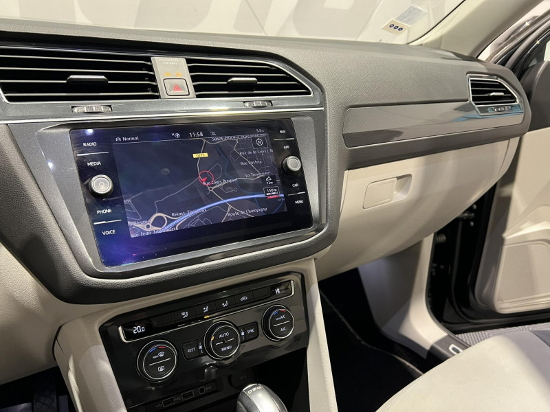 Photo 12 de l'offre de VOLKSWAGEN TIGUAN ALLSPACE 2.0 TDI 150 DSG7 Carat 7 Places à 26990€ chez VL Auto