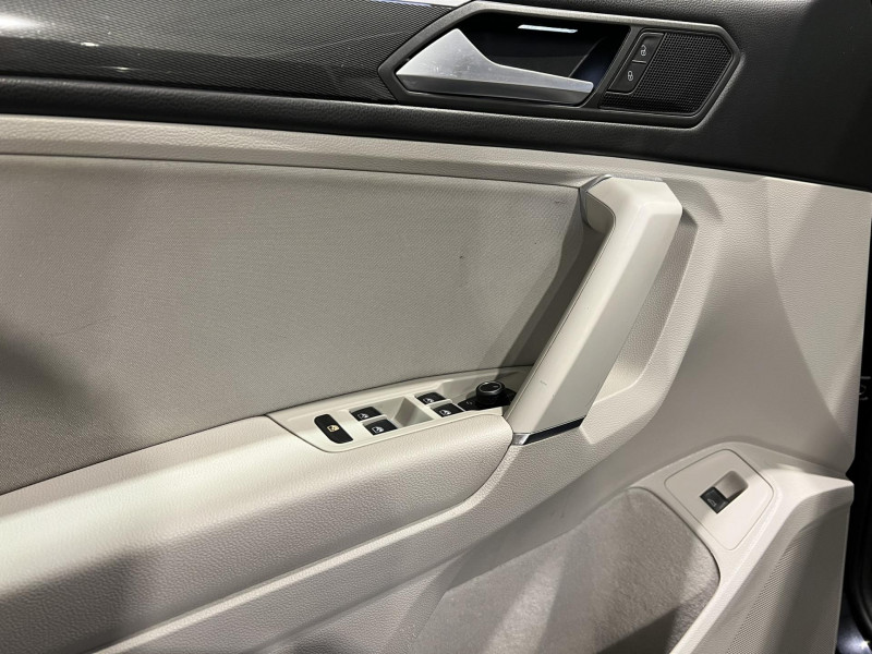 Photo 23 de l'offre de VOLKSWAGEN TIGUAN ALLSPACE 2.0 TDI 150 DSG7 Carat 7 Places à 26990€ chez VL Auto