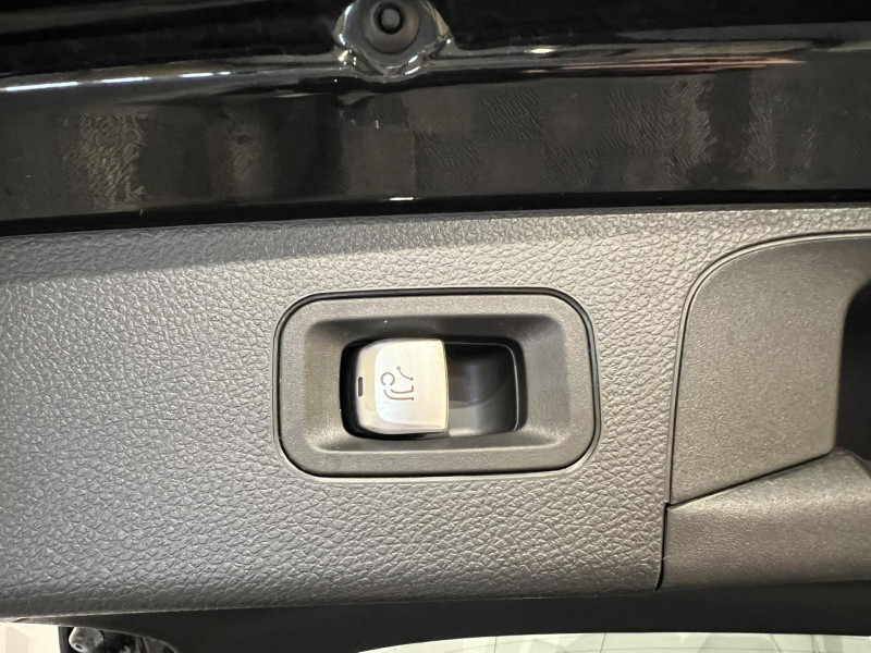 Photo 21 de l'offre de MERCEDES-BENZ GLC 43 AMG 9G-Tronic 4Matic à 42990€ chez VL Auto