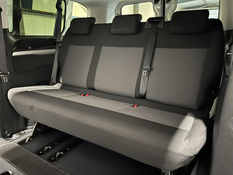 Photo 17 de l'offre de TOYOTA PROACE COMBI Long 2.0L 140 D-4D Dynamic à 29990€ chez VL Auto