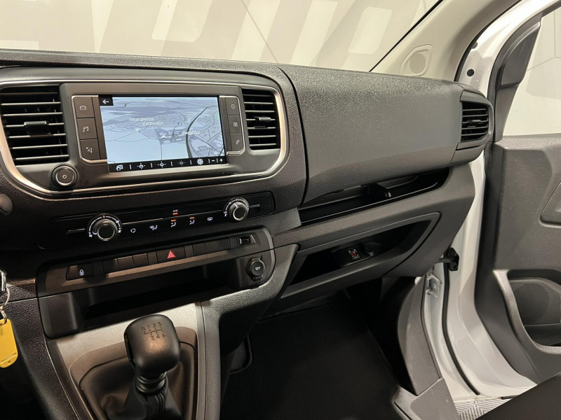 Photo 12 de l'offre de TOYOTA PROACE COMBI Long 2.0L 140 D-4D Dynamic à 29990€ chez VL Auto