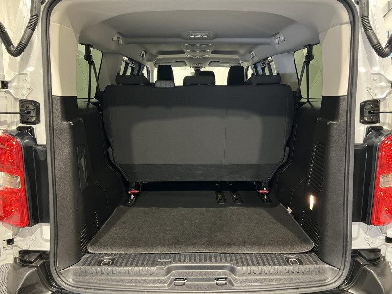 Photo 10 de l'offre de TOYOTA PROACE COMBI Long 2.0L 140 D-4D Dynamic à 29990€ chez VL Auto