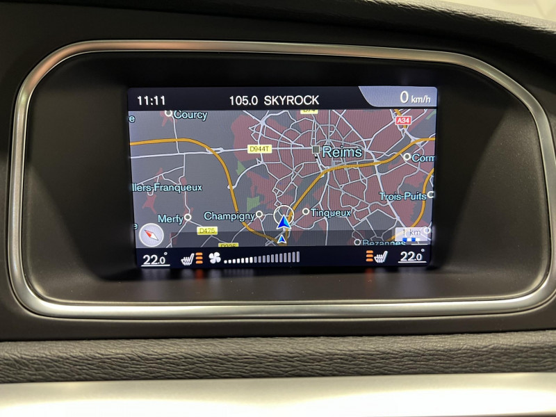 Photo 23 de l'offre de VOLVO V40 D2 AdBlue 120 ch Geartronic 6 SIGNATURE EDITION à 16490€ chez VL Auto