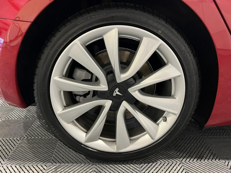 Photo 18 de l'offre de TESLA MODEL 3 Dual Motor AWD  Long-Range  à 25990€ chez VL Auto