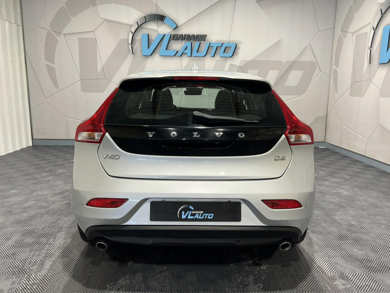 Photo 4 de l'offre de VOLVO V40 D2 AdBlue 120 ch Geartronic 6 SIGNATURE EDITION à 16490€ chez VL Auto