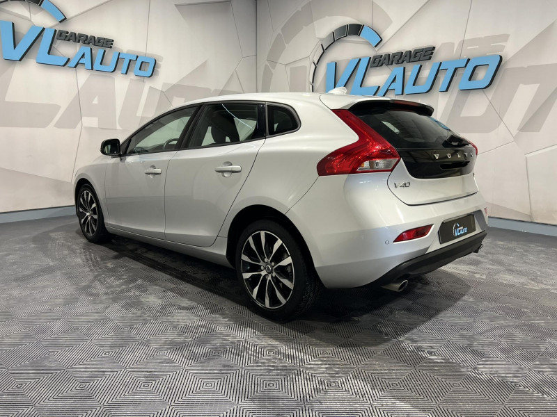 Photo 3 de l'offre de VOLVO V40 D2 AdBlue 120 ch Geartronic 6 SIGNATURE EDITION à 16490€ chez VL Auto