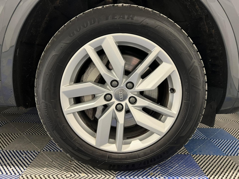 Photo 20 de l'offre de AUDI Q5  50 TFSI e 299 S tronic 7 Quattro Design à 30990€ chez VL Auto