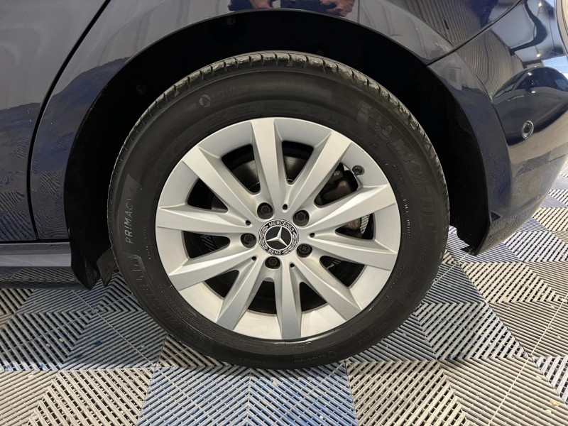Photo 20 de l'offre de MERCEDES-BENZ CLASSE A 180 Intuition à 12990€ chez VL Auto