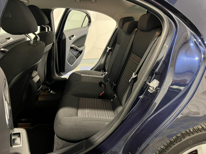 Photo 9 de l'offre de MERCEDES-BENZ CLASSE A 180 Intuition à 12990€ chez VL Auto