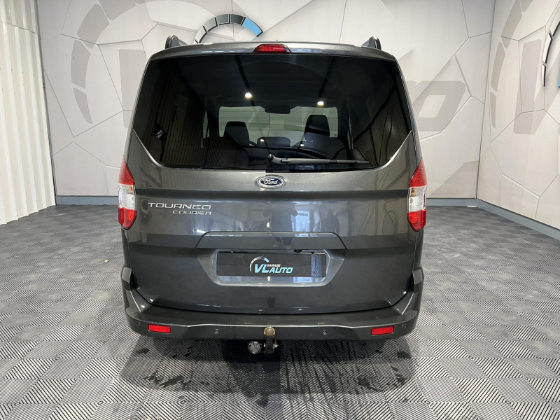 Photo 4 de l'offre de FORD TOURNEO COURIER 1.0 E 100 BV6 S&S Titanium à 12990€ chez VL Auto