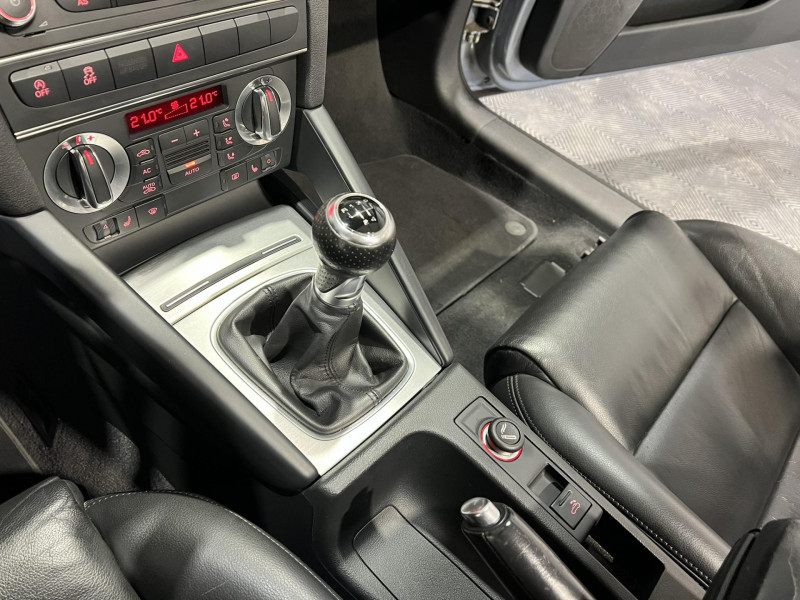Photo 13 de l'offre de AUDI A3 CABRIOLET 1.6 TDI 105 DPF S Line à 12490€ chez VL Auto