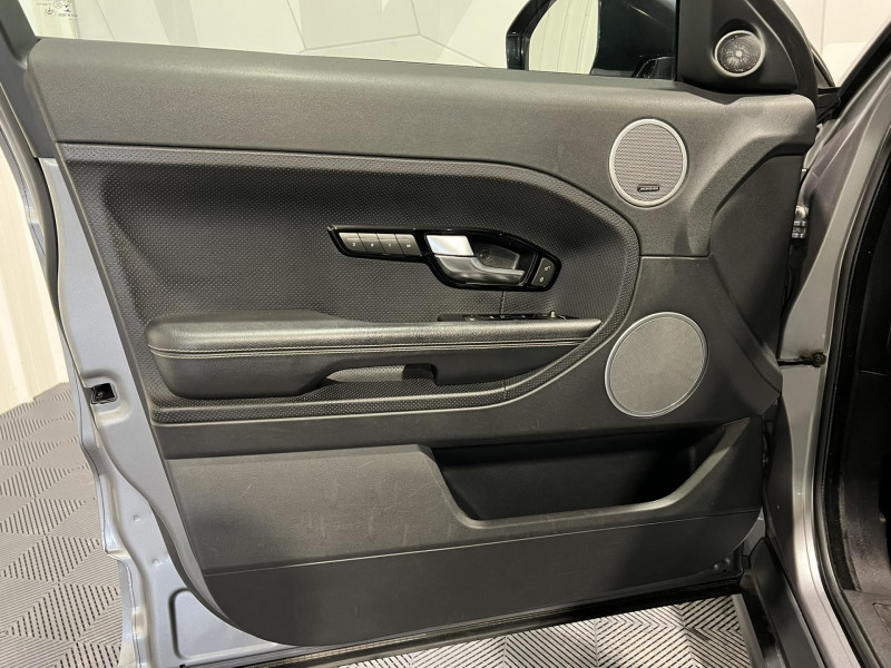 Photo 20 de l'offre de LAND-ROVER RANGE ROVER EVOQUE TD4 Dynamic à 15990€ chez VL Auto