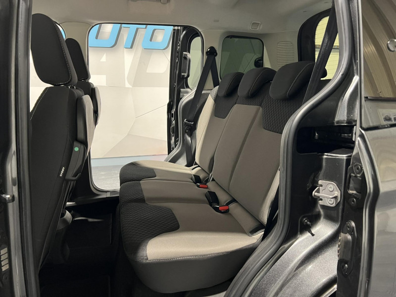 Photo 9 de l'offre de FORD TOURNEO COURIER 1.0 E 100 BV6 S&S Titanium à 12990€ chez VL Auto