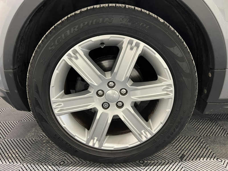 Photo 19 de l'offre de LAND-ROVER RANGE ROVER EVOQUE TD4 Dynamic à 15990€ chez VL Auto