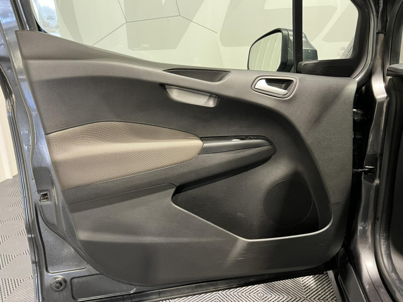 Photo 21 de l'offre de FORD TOURNEO COURIER 1.0 E 100 BV6 S&S Titanium à 12990€ chez VL Auto