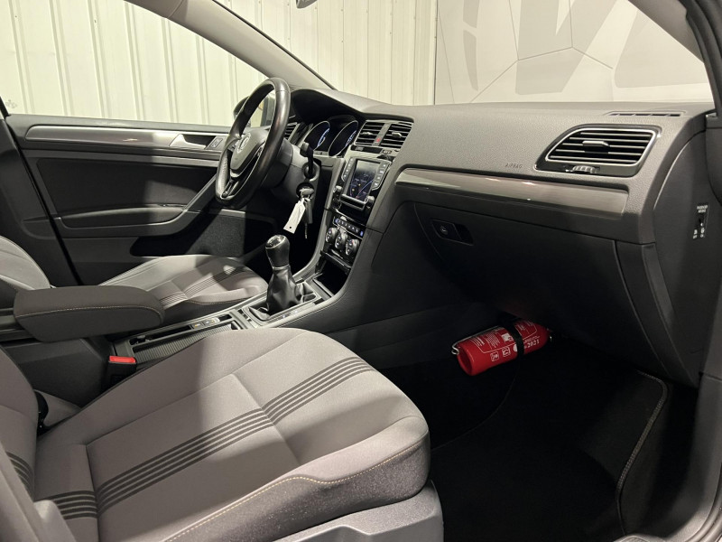 Photo 8 de l'offre de VOLKSWAGEN GOLF 1.2 TSI 110 BlueMotion Technology Allstar à 14990€ chez VL Auto