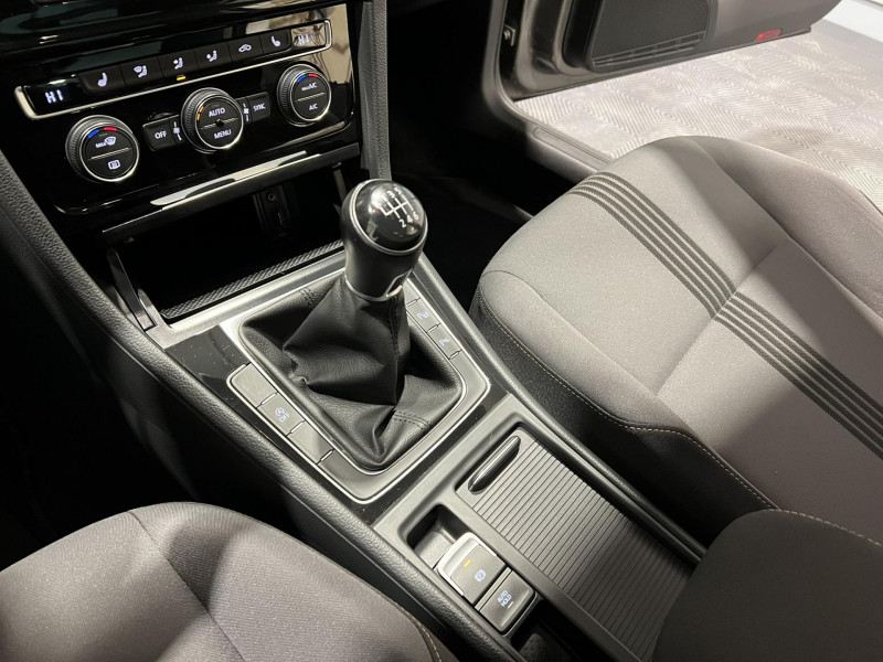 Photo 14 de l'offre de VOLKSWAGEN GOLF 1.2 TSI 110 BlueMotion Technology Allstar à 14990€ chez VL Auto