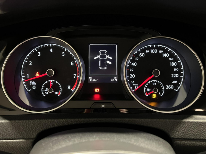 Photo 11 de l'offre de VOLKSWAGEN GOLF 1.2 TSI 110 BlueMotion Technology Allstar à 14990€ chez VL Auto