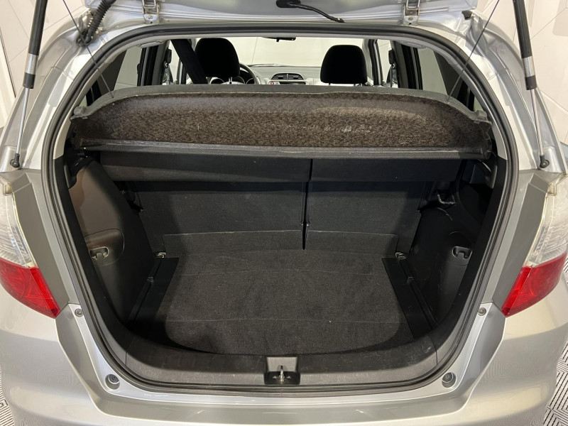 Photo 10 de l'offre de HONDA JAZZ 1.4 i-VTEC Elegance à 8490€ chez VL Auto