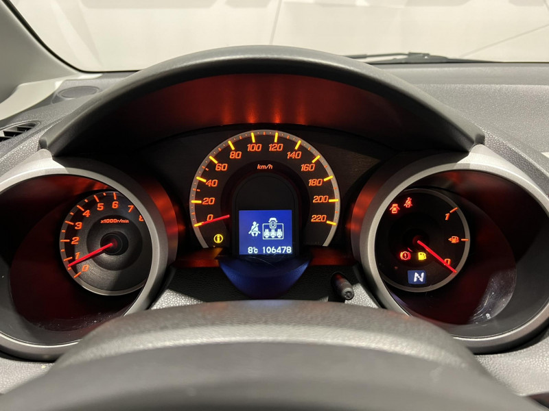 Photo 11 de l'offre de HONDA JAZZ 1.4 i-VTEC Elegance à 8490€ chez VL Auto