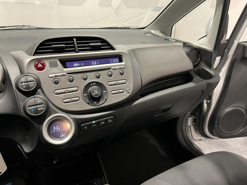 Photo 12 de l'offre de HONDA JAZZ 1.4 i-VTEC Elegance à 8490€ chez VL Auto