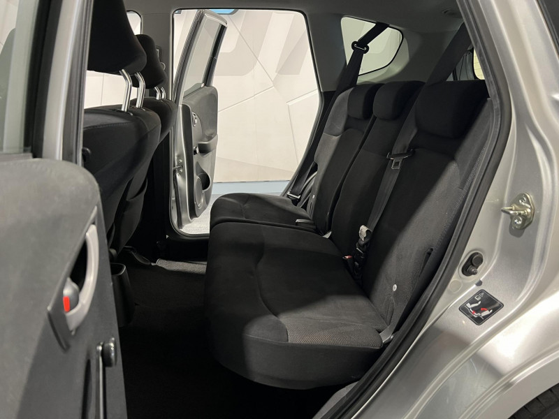 Photo 9 de l'offre de HONDA JAZZ 1.4 i-VTEC Elegance à 8490€ chez VL Auto