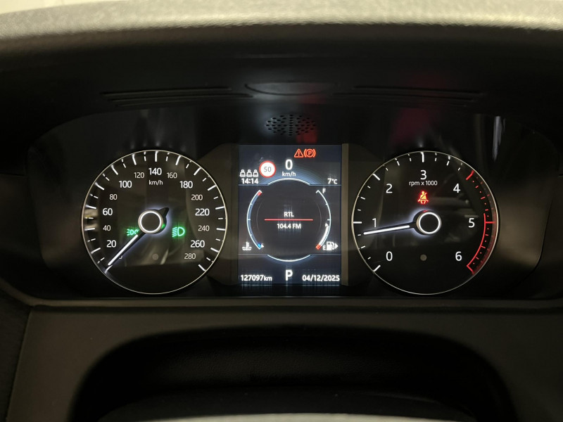 Photo 11 de l'offre de LAND-ROVER RANGE ROVER VELAR 2.0L D180 BVA SE R-Dynamic à 27990€ chez VL Auto