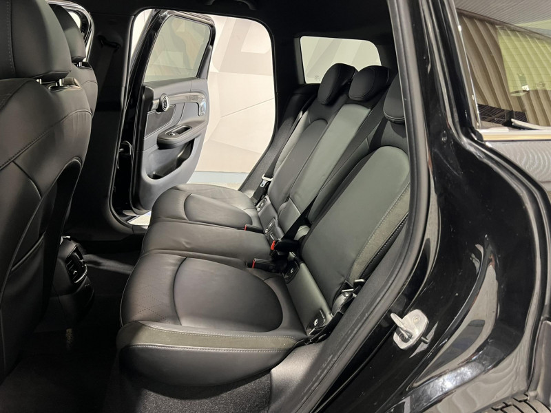 Photo 9 de l'offre de MINI COUNTRYMAN 136 - 88 ch ALL4 BVA6 Cooper SE Exquisite à 17990€ chez VL Auto