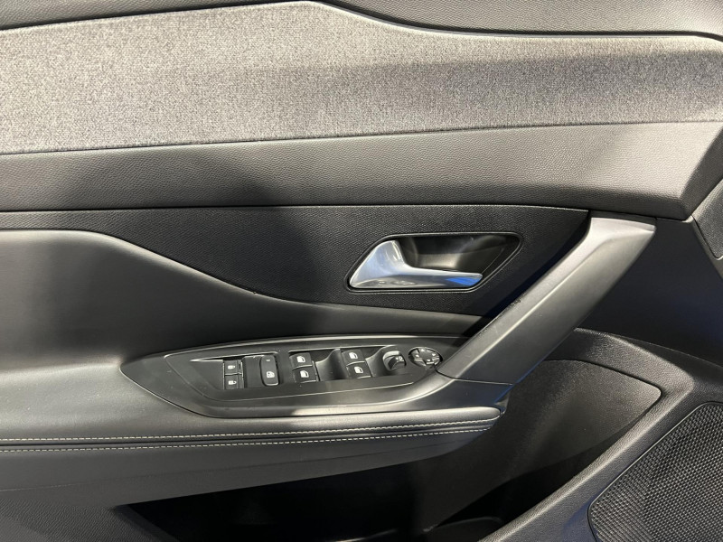 Photo 21 de l'offre de PEUGEOT 308  BlueHDi 130ch S&S EAT8 Allure à 18490€ chez VL Auto