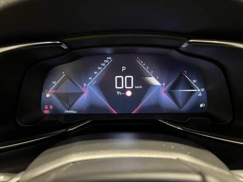 Photo 11 de l'offre de DS DS7 CROSSBACK 180 EAT8 Performance Line+ à 19990€ chez VL Auto