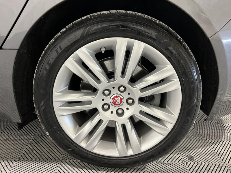 Photo 19 de l'offre de JAGUAR XF  V6 3.0 D - 300 ch BVA Portfolio à 21990€ chez VL Auto