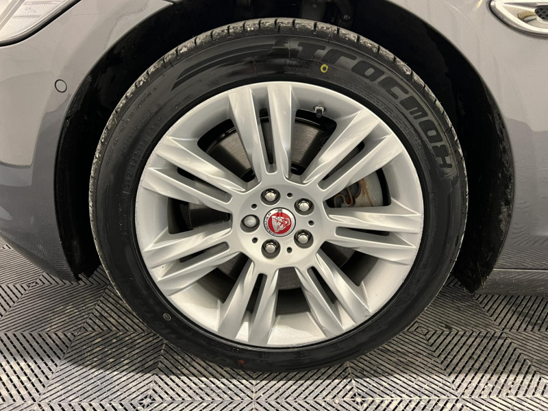 Photo 20 de l'offre de JAGUAR XF  V6 3.0 D - 300 ch BVA Portfolio à 21990€ chez VL Auto