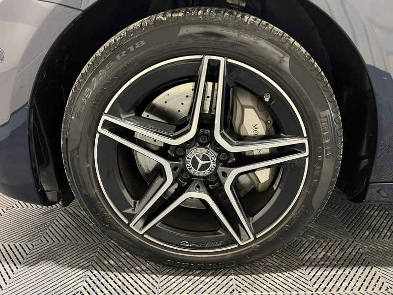 Photo 20 de l'offre de MERCEDES-BENZ CLASSE E BREAK 300 de 9G-Tronic AMG Line à 29990€ chez VL Auto