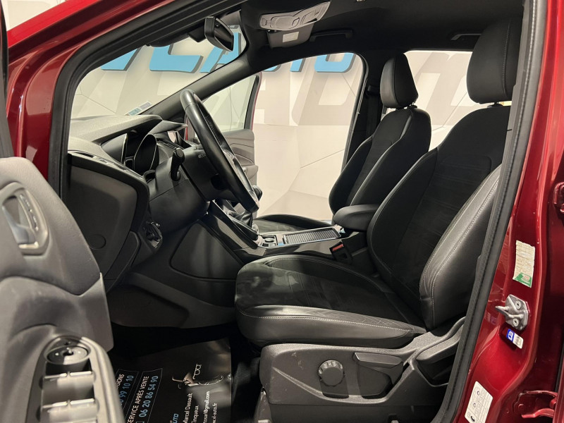 Photo 6 de l'offre de FORD KUGA 1.5 TDCi 120 S&S 4x2 BVM6 ST-Line à 12490€ chez VL Auto