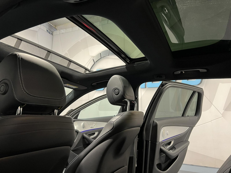 Photo 16 de l'offre de MERCEDES-BENZ CLASSE E BREAK 300 de 9G-Tronic AMG Line à 29990€ chez VL Auto