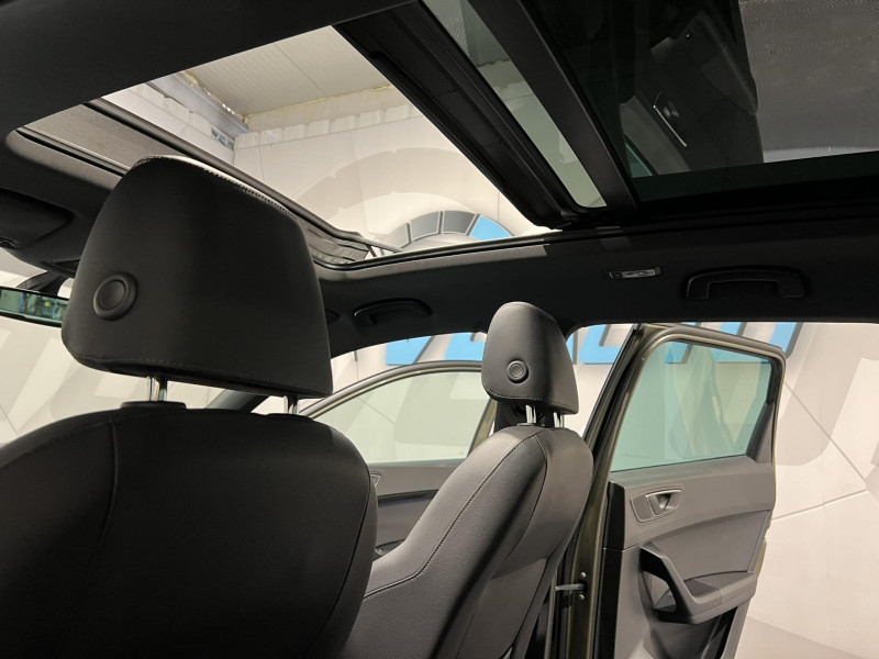 Photo 16 de l'offre de SEAT ATECA 1.4 EcoTSI 150 ch ACT Start/Stop 4Drive Xcellence à 15490€ chez VL Auto