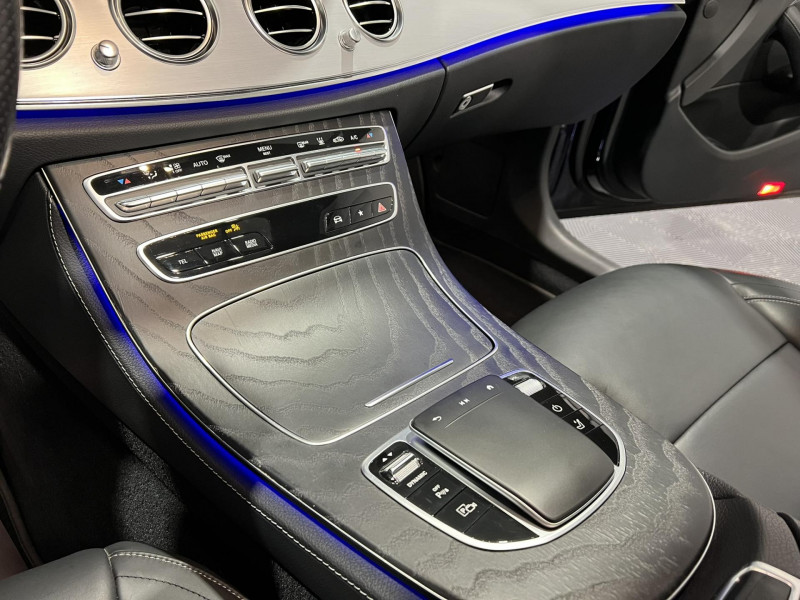 Photo 13 de l'offre de MERCEDES-BENZ CLASSE E BREAK 300 de 9G-Tronic AMG Line à 29990€ chez VL Auto