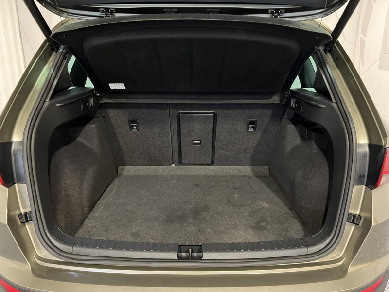 Photo 10 de l'offre de SEAT ATECA 1.4 EcoTSI 150 ch ACT Start/Stop 4Drive Xcellence à 15490€ chez VL Auto