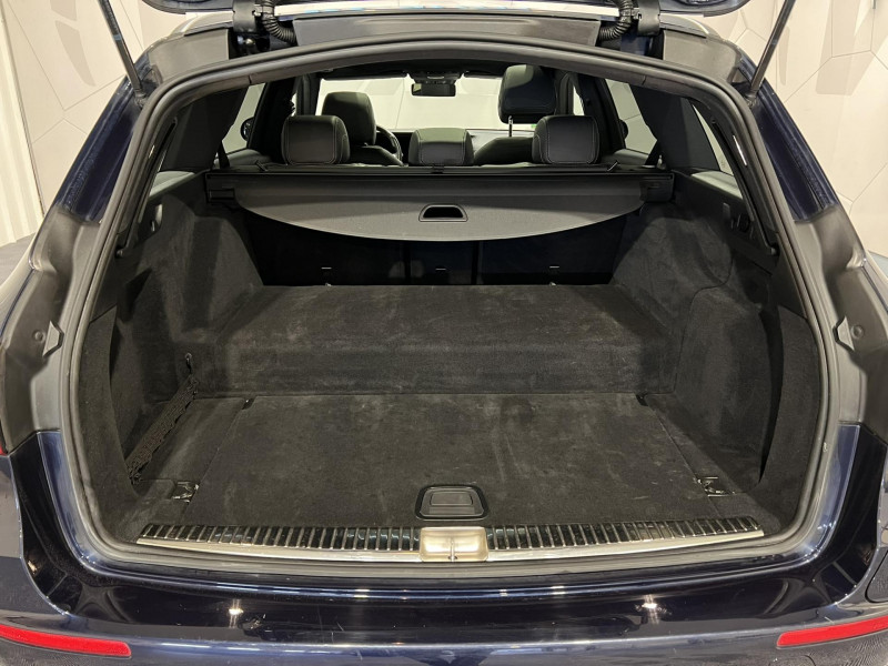 Photo 10 de l'offre de MERCEDES-BENZ CLASSE E BREAK 300 de 9G-Tronic AMG Line à 29990€ chez VL Auto