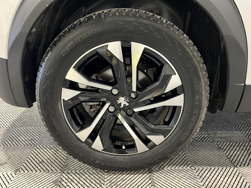 Photo 18 de l'offre de PEUGEOT 2008 136 ch Allure Pack à 14990€ chez VL Auto